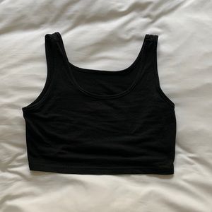 (M) Black Crop Top
